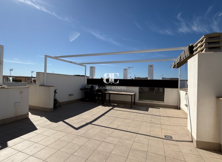 Resale - apartment -
Pilar de la Horadada - Costa Blanca