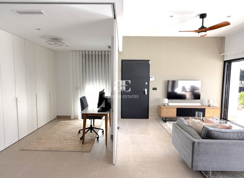 Resale - apartment -
Pilar de la Horadada - Costa Blanca