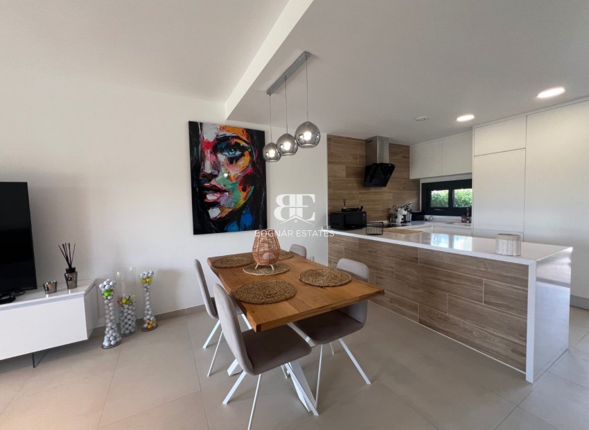 Resale - apartment -
Pilar de la Horadada - Lo Romero Golf