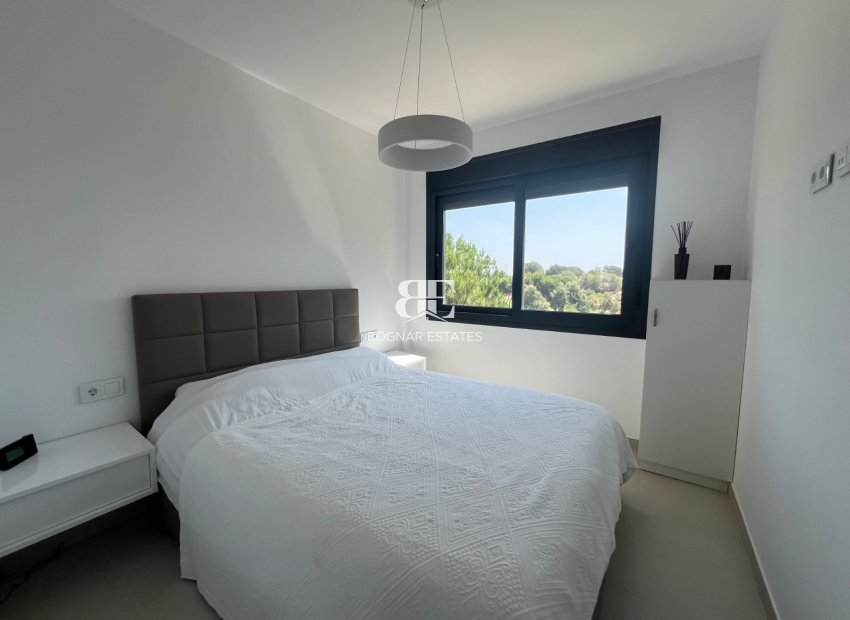 Resale - apartment -
Pilar de la Horadada - Lo Romero Golf