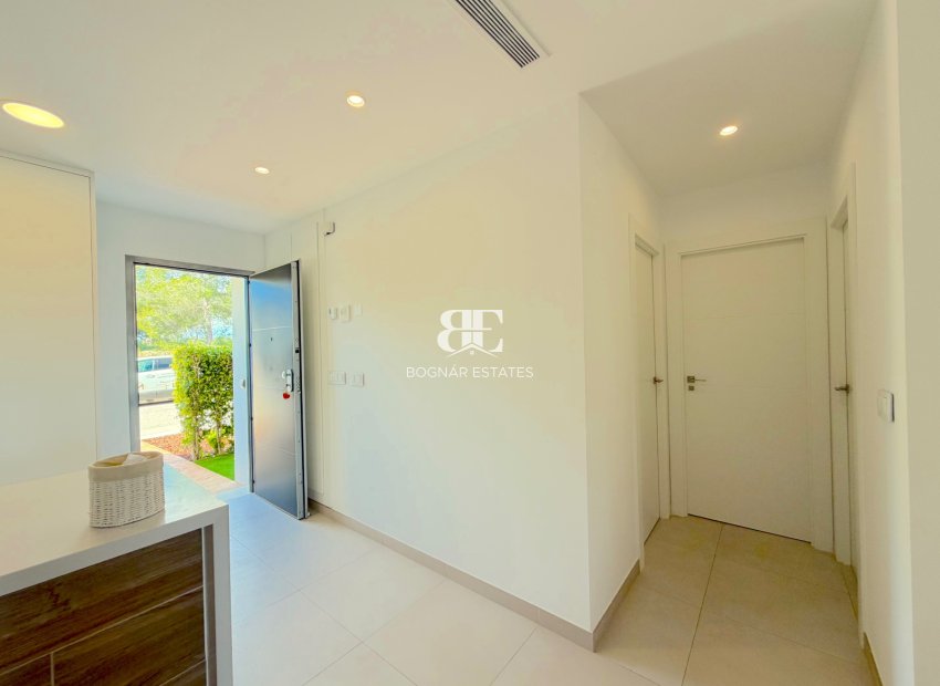 Resale - apartment -
Pilar de la Horadada - Lo Romero Golf