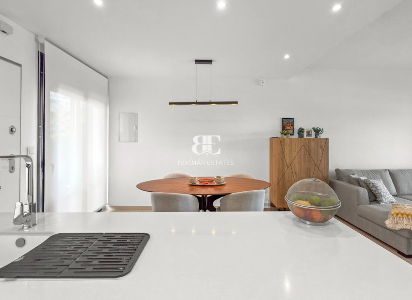 Resale - apartment -
Pilar de la Horadada - Lo Romero Golf