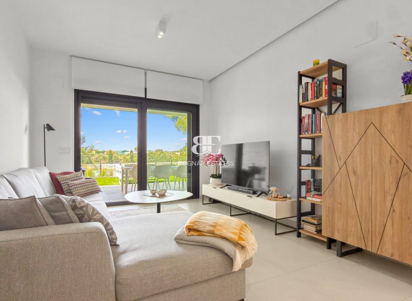 Resale - apartment -
Pilar de la Horadada - Lo Romero Golf