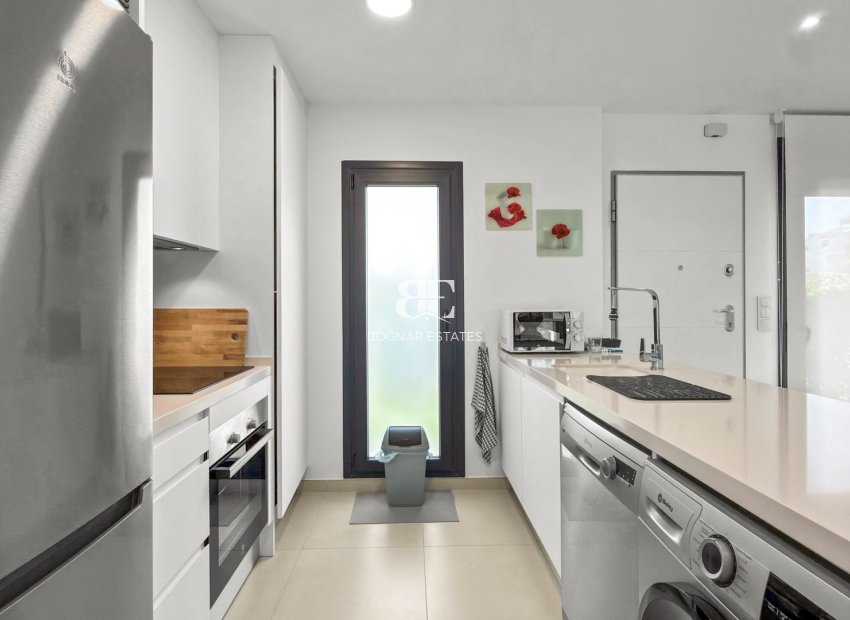 Resale - apartment -
Pilar de la Horadada - Lo Romero Golf