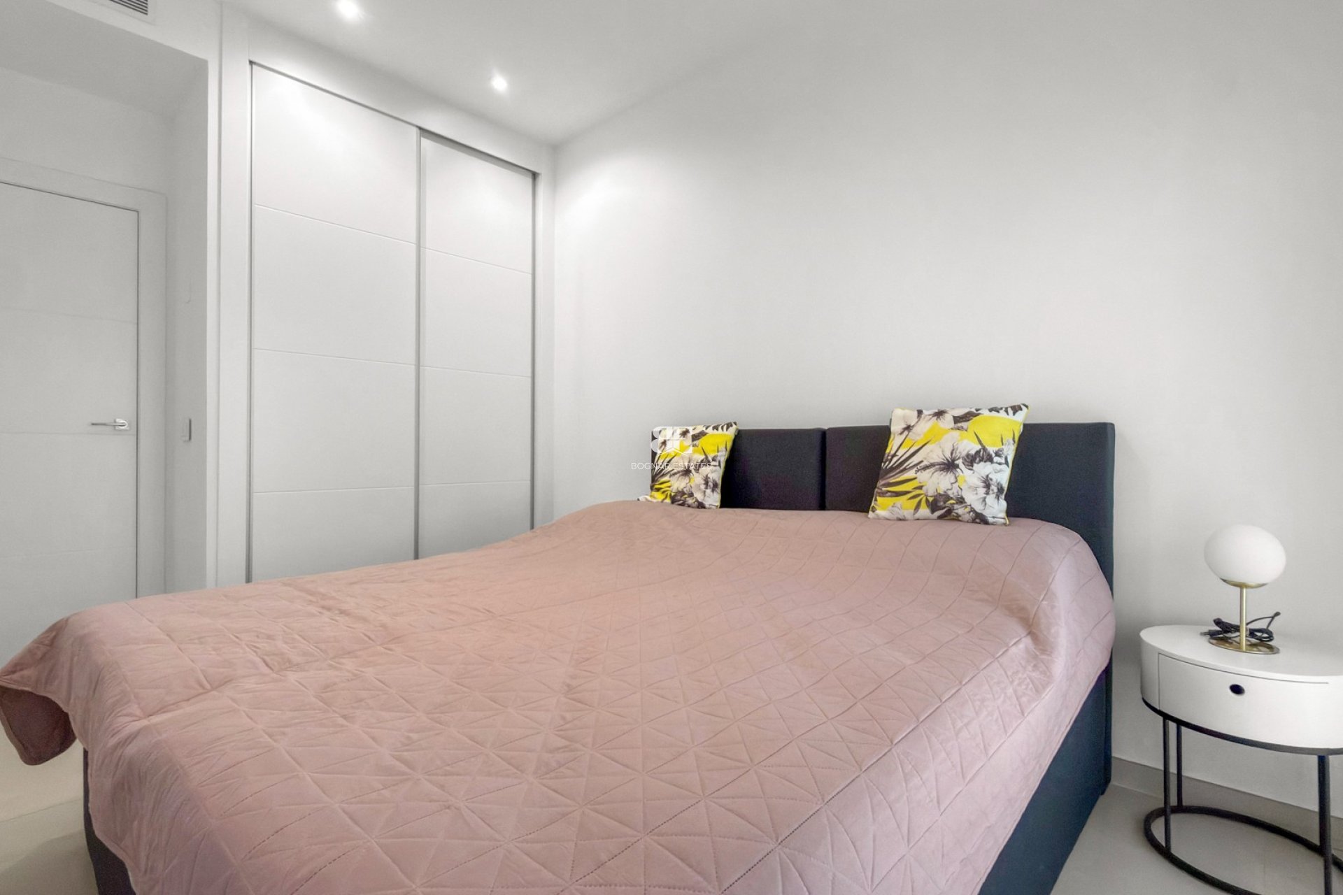 Resale - apartment -
Pilar de la Horadada - Lo Romero Golf