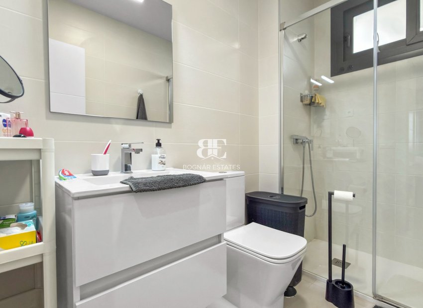 Resale - apartment -
Pilar de la Horadada - Lo Romero Golf