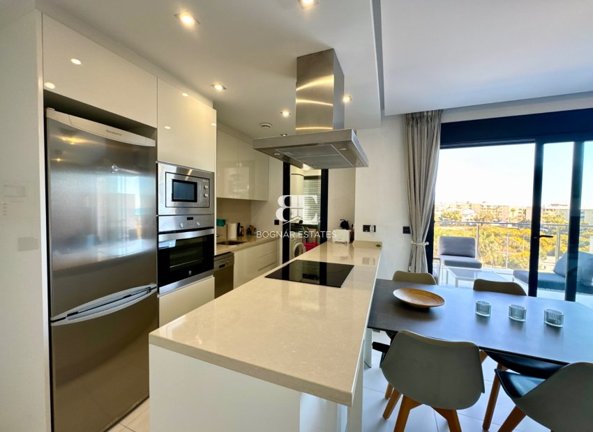 Resale - apartment -
Pilar de la Horadada - Mil Palmeras