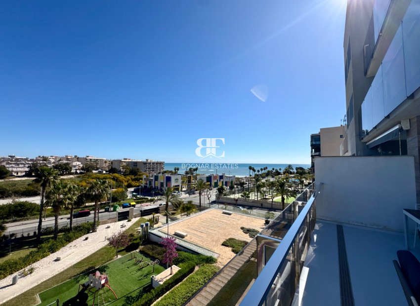 Resale - apartment -
Pilar de la Horadada - Mil Palmeras