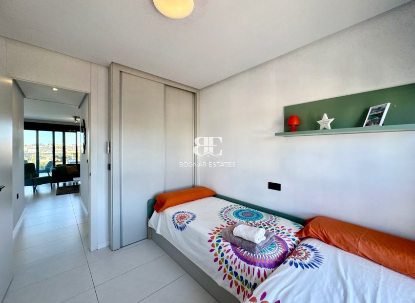Resale - apartment -
Pilar de la Horadada - Mil Palmeras