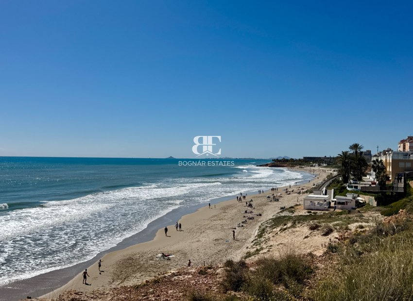 Resale - apartment -
Pilar de la Horadada - Mil Palmeras