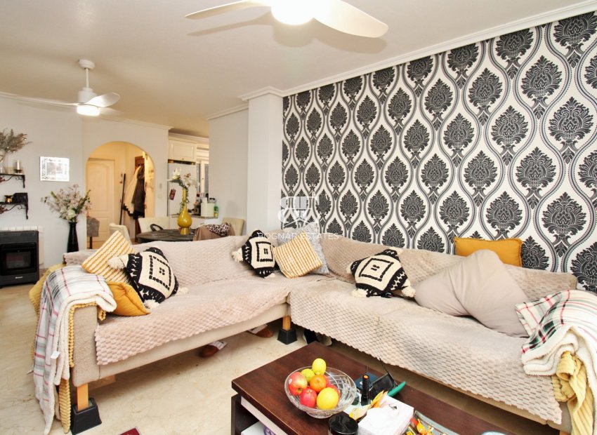 Resale - apartment -
Playa Flamenca