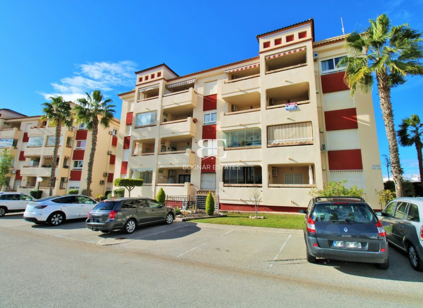 Resale - apartment -
Playa Flamenca