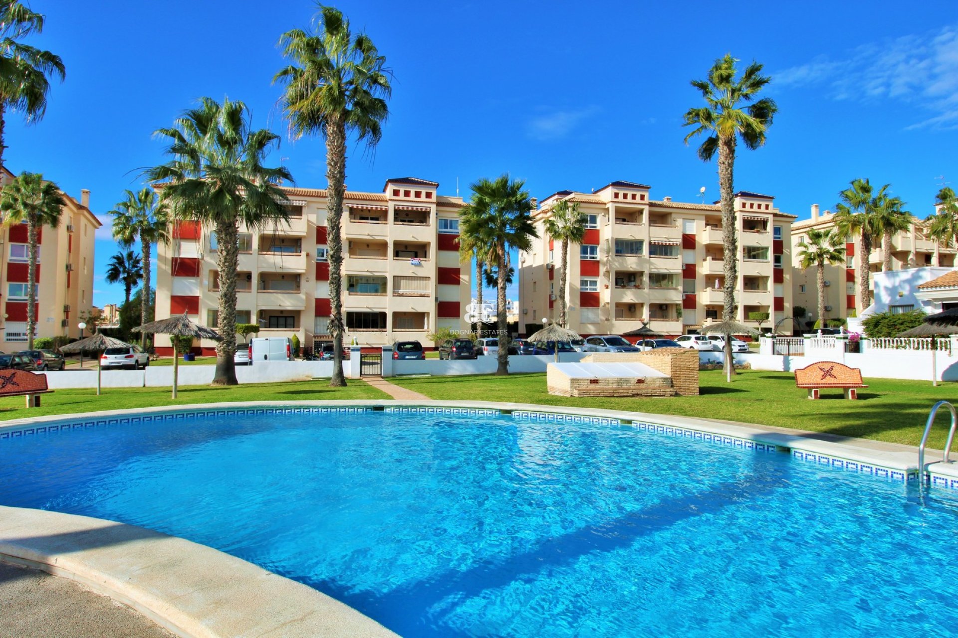 Resale - apartment -
Playa Flamenca