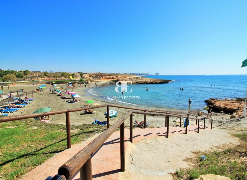 Resale - apartment -
Playa Flamenca