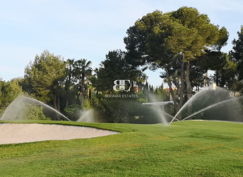 Resale - apartment -
Playa Flamenca