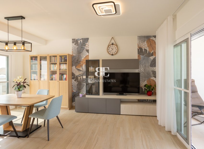 Resale - apartment -
San Miguel de Salinas - Blue Lagoon