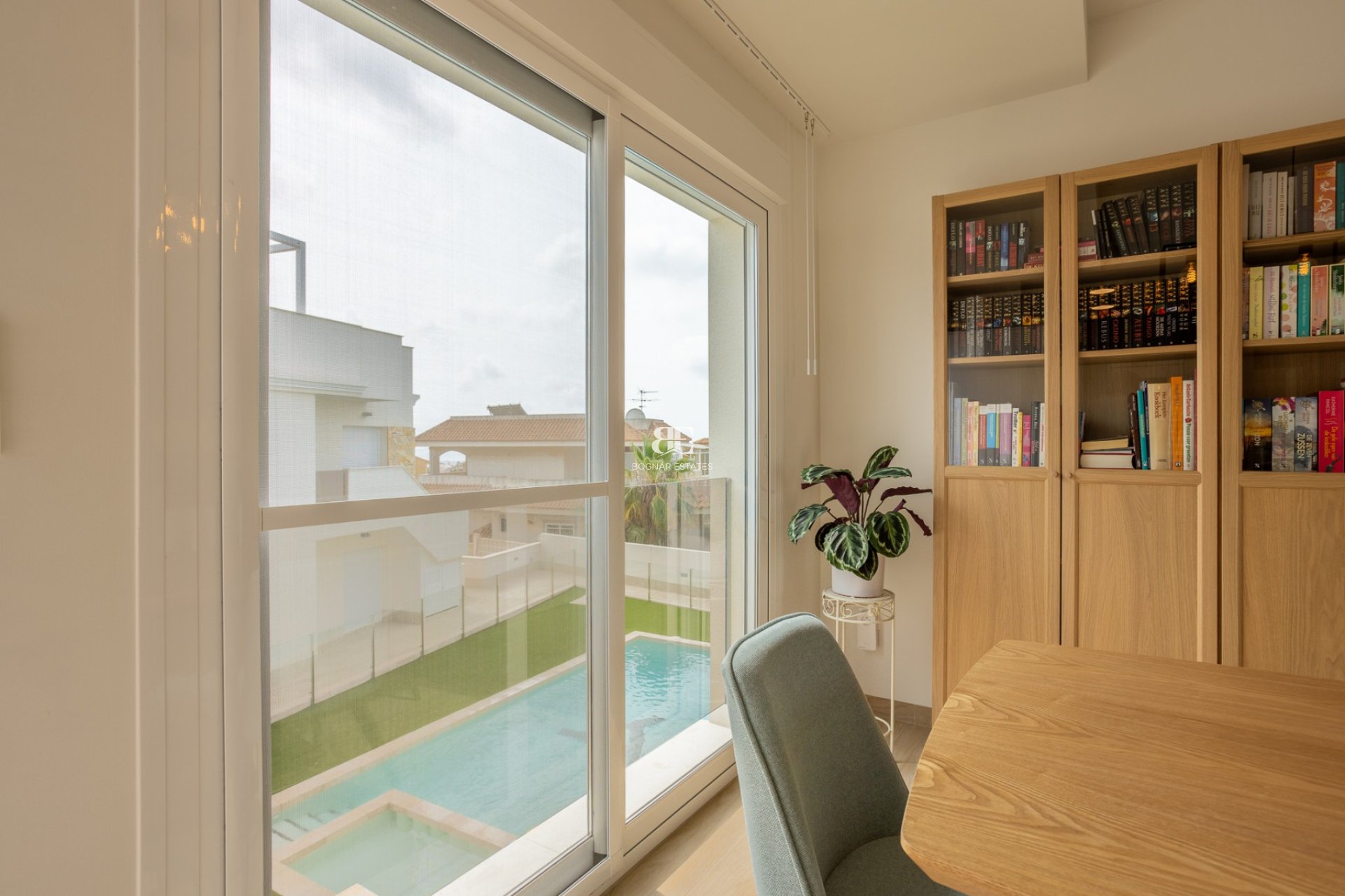 Resale - apartment -
San Miguel de Salinas - Blue Lagoon