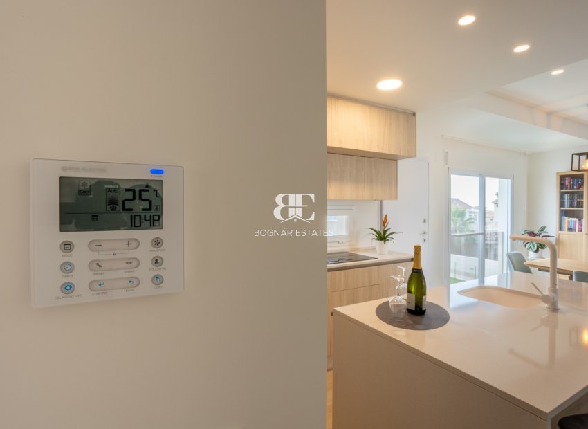 Resale - apartment -
San Miguel de Salinas - Blue Lagoon