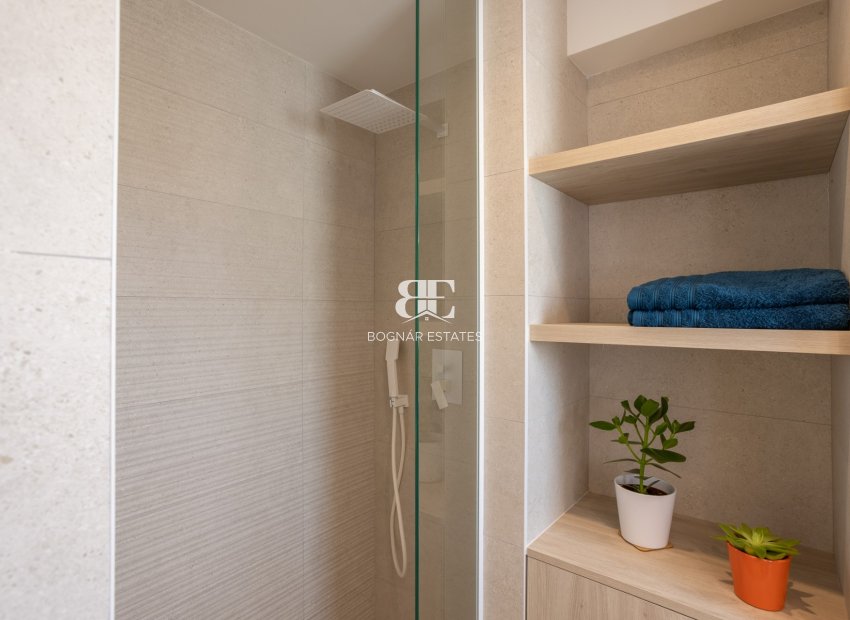 Resale - apartment -
San Miguel de Salinas - Blue Lagoon