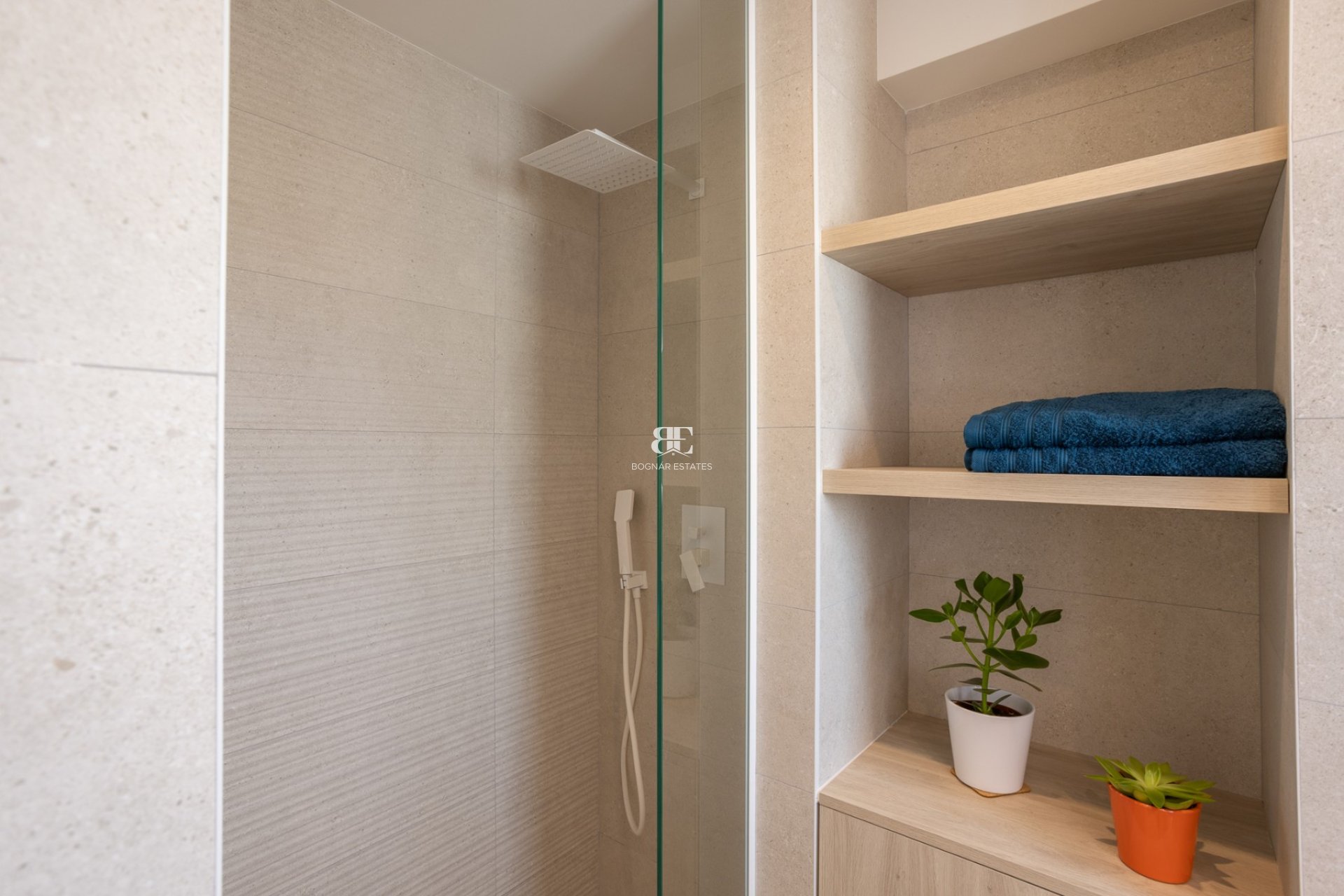 Resale - apartment -
San Miguel de Salinas - Blue Lagoon