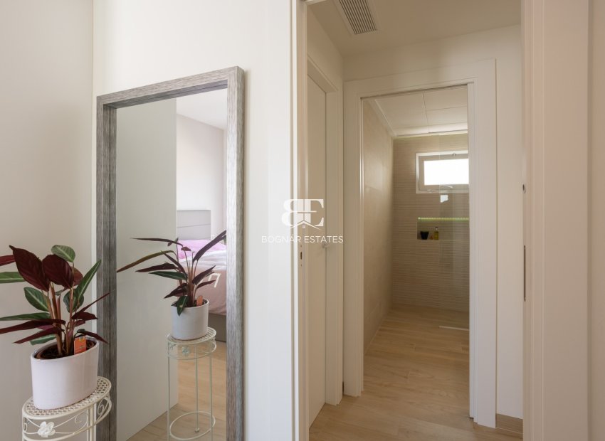 Resale - apartment -
San Miguel de Salinas - Blue Lagoon