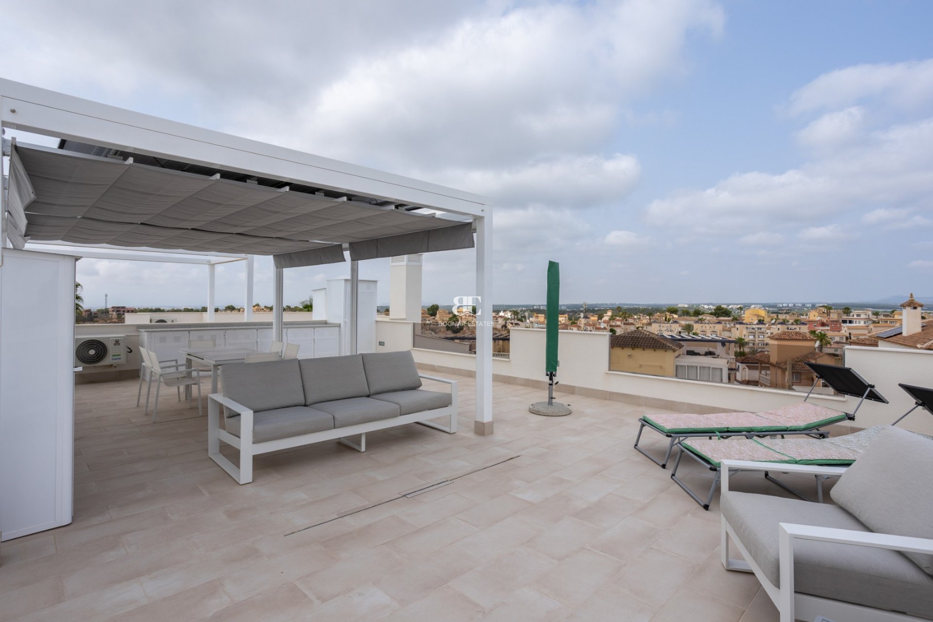 Resale - apartment -
San Miguel de Salinas - Blue Lagoon