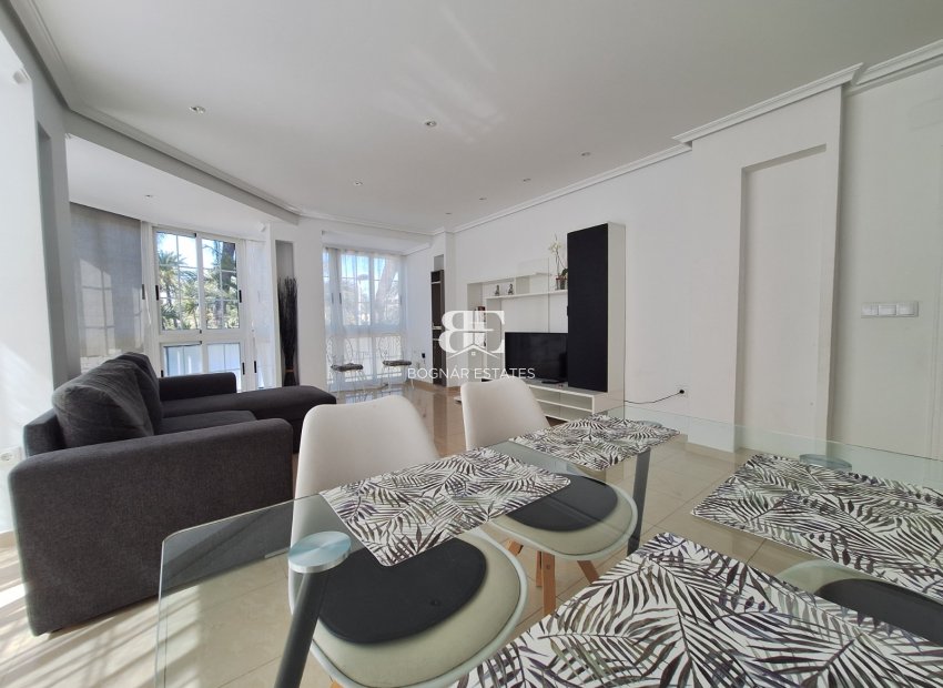 Resale - apartment -
Santa Pola - Center