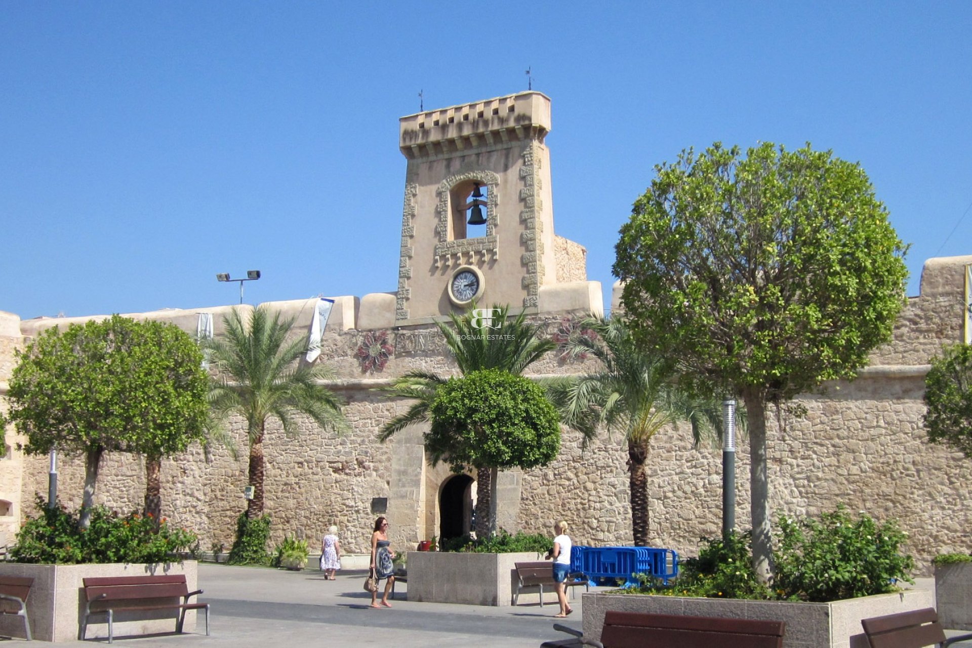 Resale - apartment -
Santa Pola - Center
