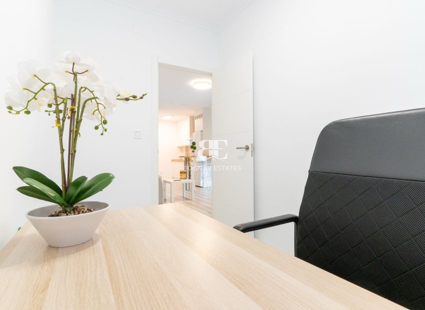 Resale - apartment -
Santa Pola - Gran Alacant