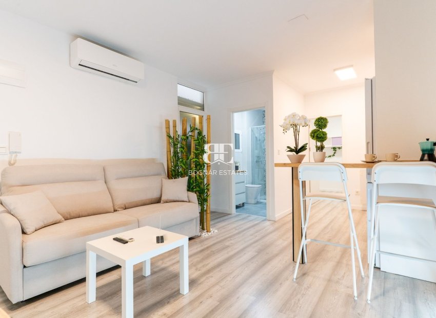 Resale - apartment -
Santa Pola - Gran Alacant