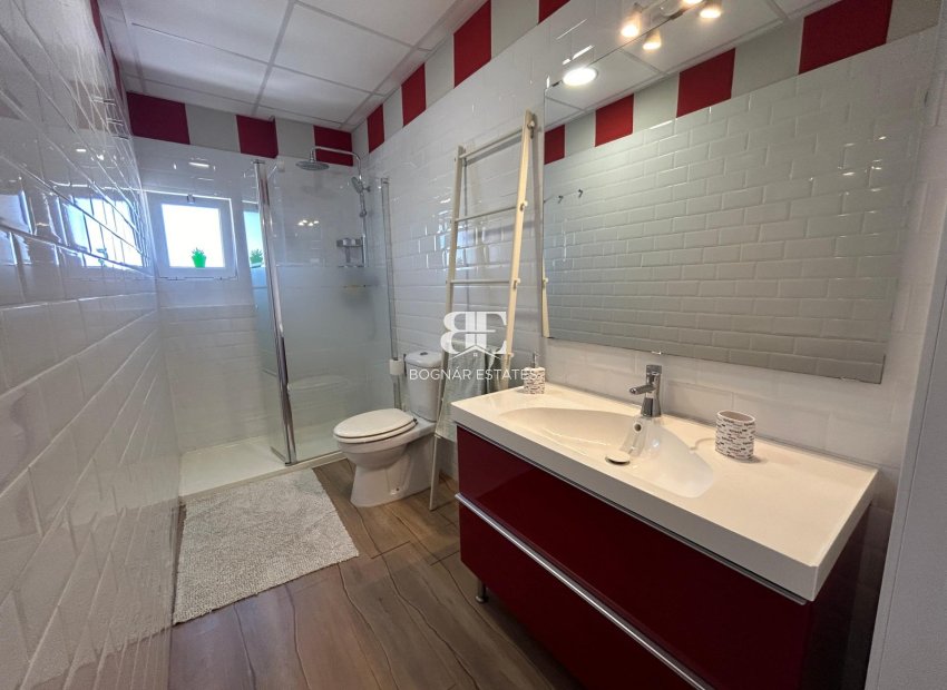 Resale - apartment -
Santa Pola - Gran Alacant