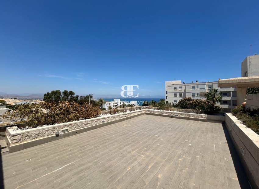 Resale - apartment -
Santa Pola - Gran Alacant