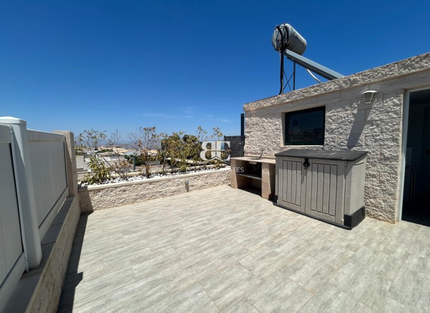 Resale - apartment -
Santa Pola - Gran Alacant
