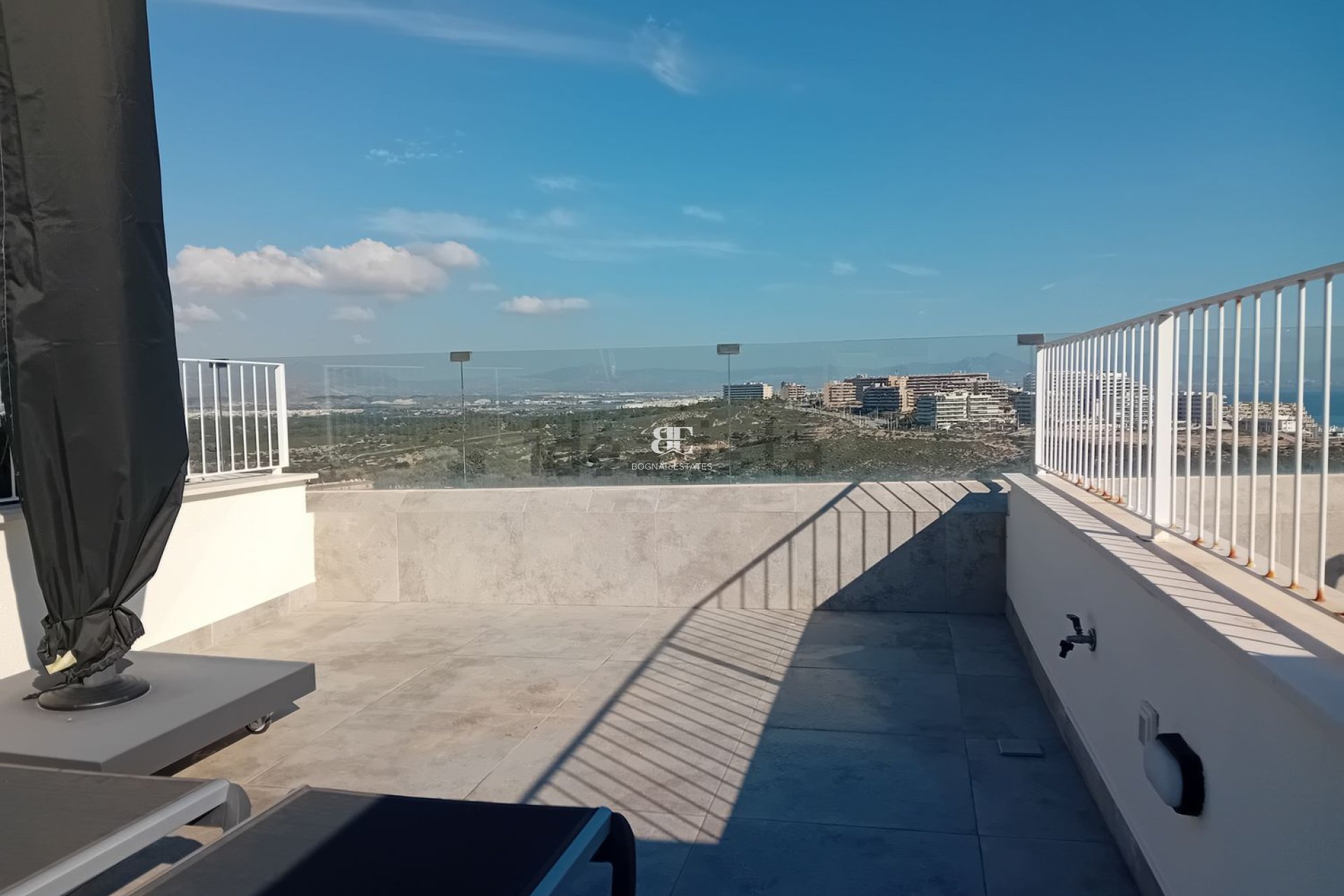 Resale - apartment -
Santa Pola - Gran Alacant