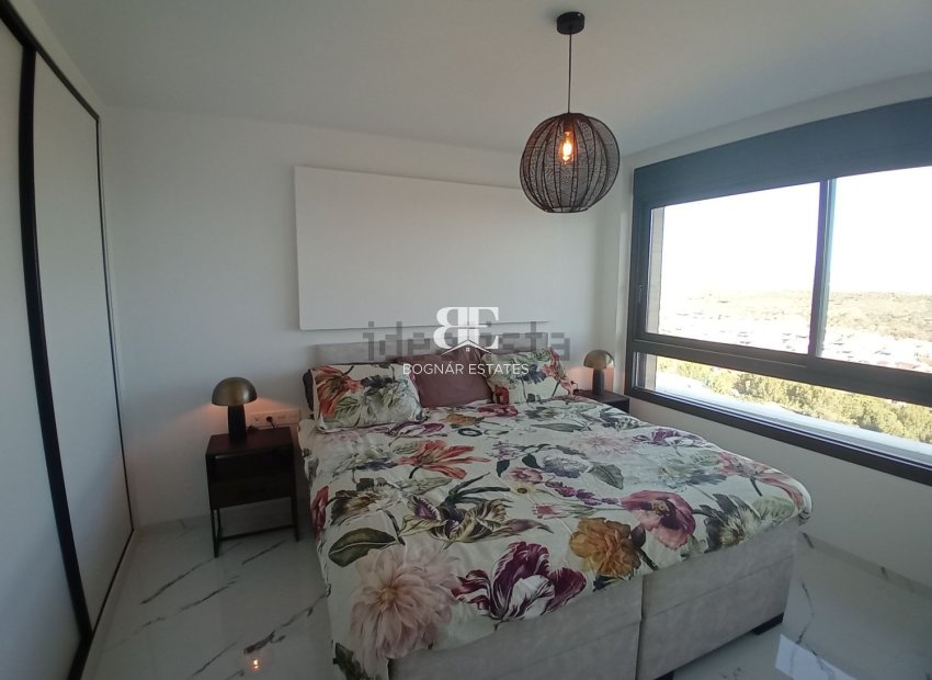 Resale - apartment -
Santa Pola - Gran Alacant