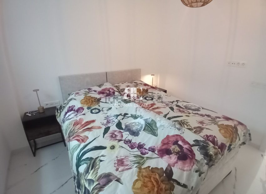 Resale - apartment -
Santa Pola - Gran Alacant