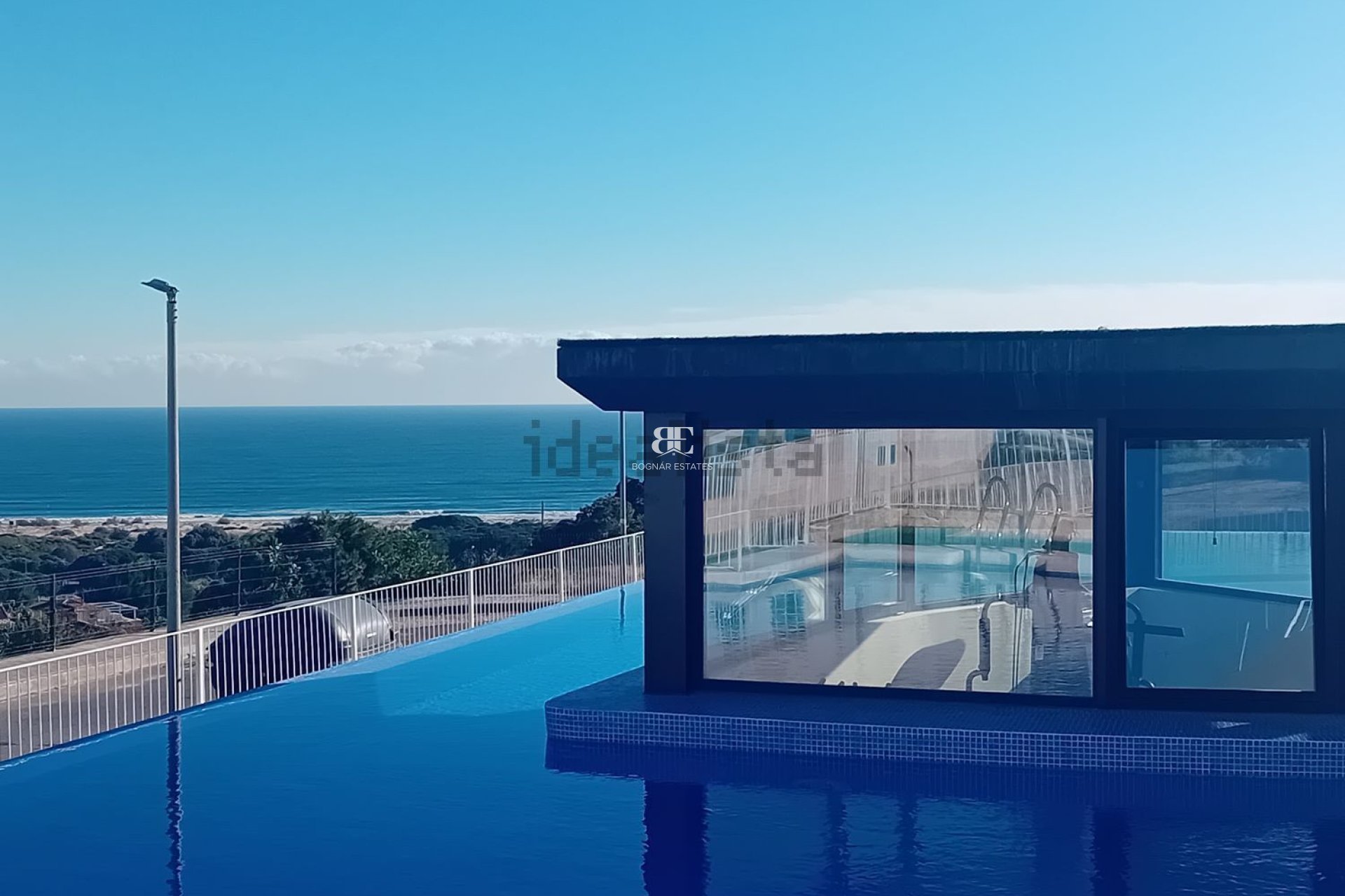 Resale - apartment -
Santa Pola - Gran Alacant