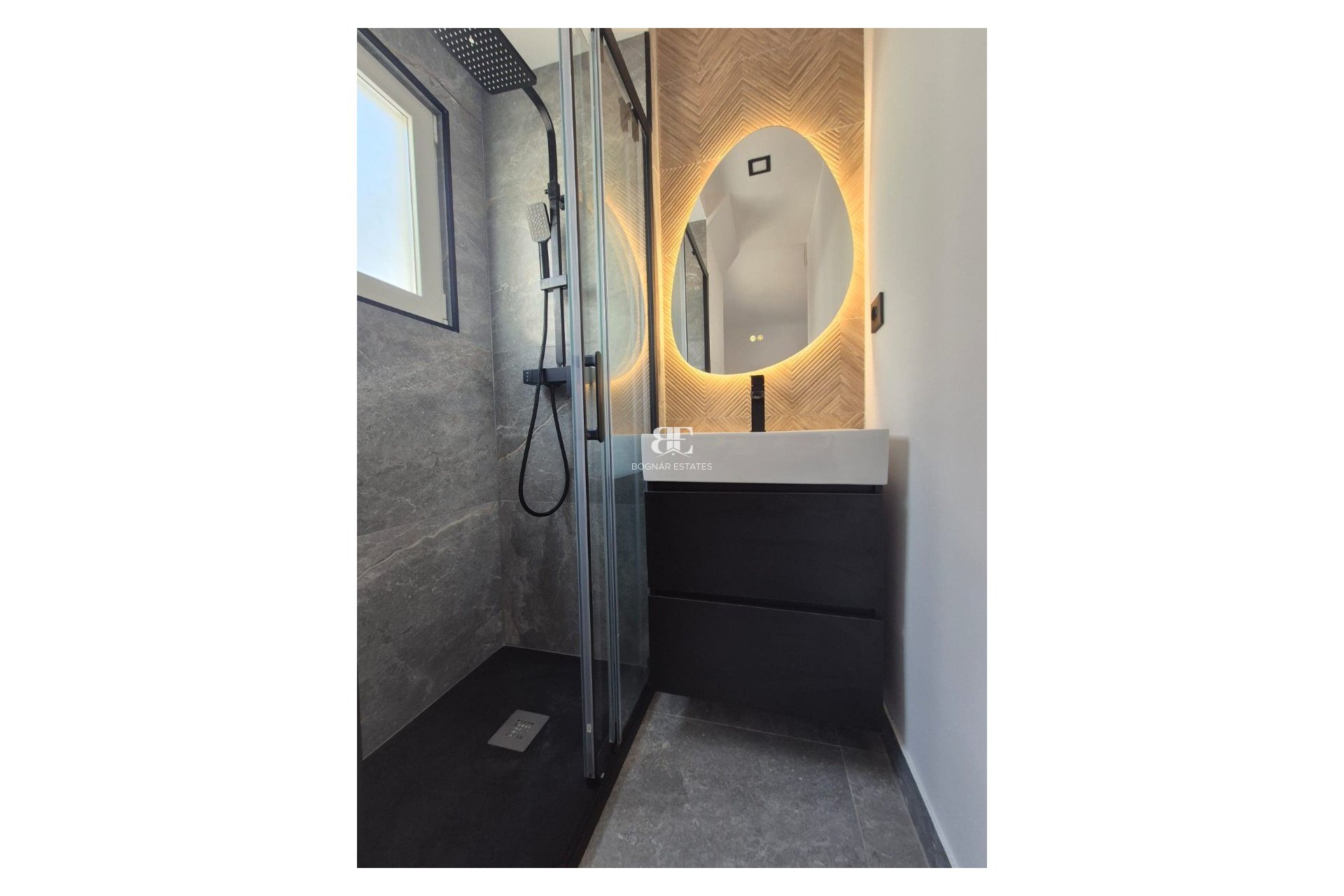 Resale - apartment -
Santa Pola - Gran Playa