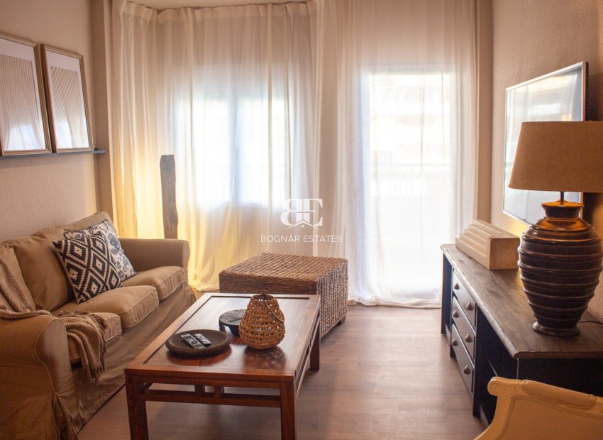 Resale - apartment -
Santa Pola - Playa del Este