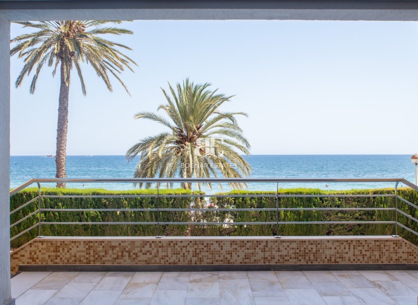 Resale - apartment -
Santa Pola - Playa del Este