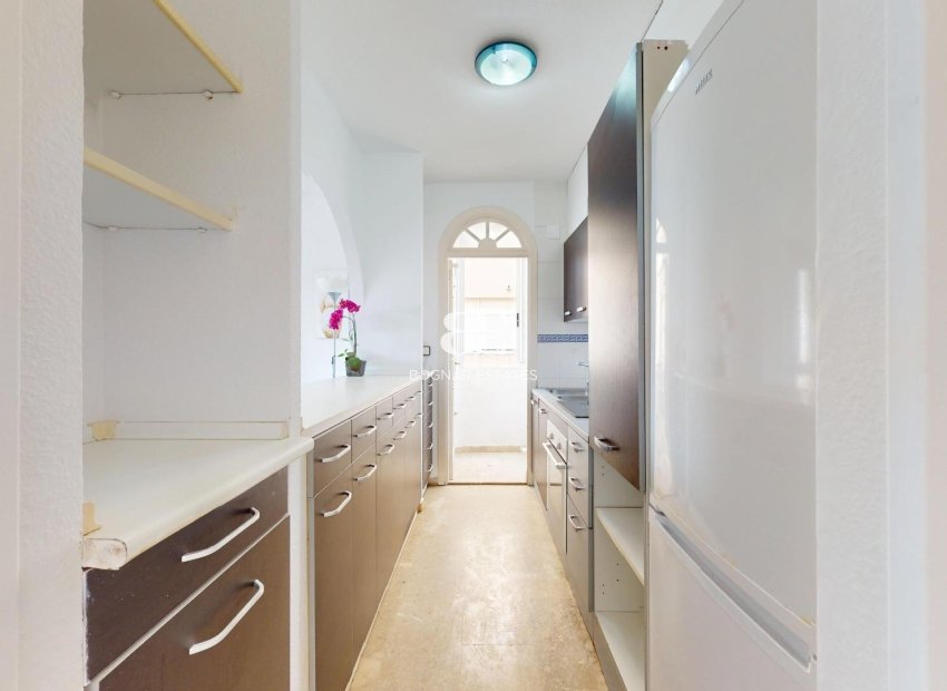 Resale - apartment -
Santa Pola - Playa Lisa