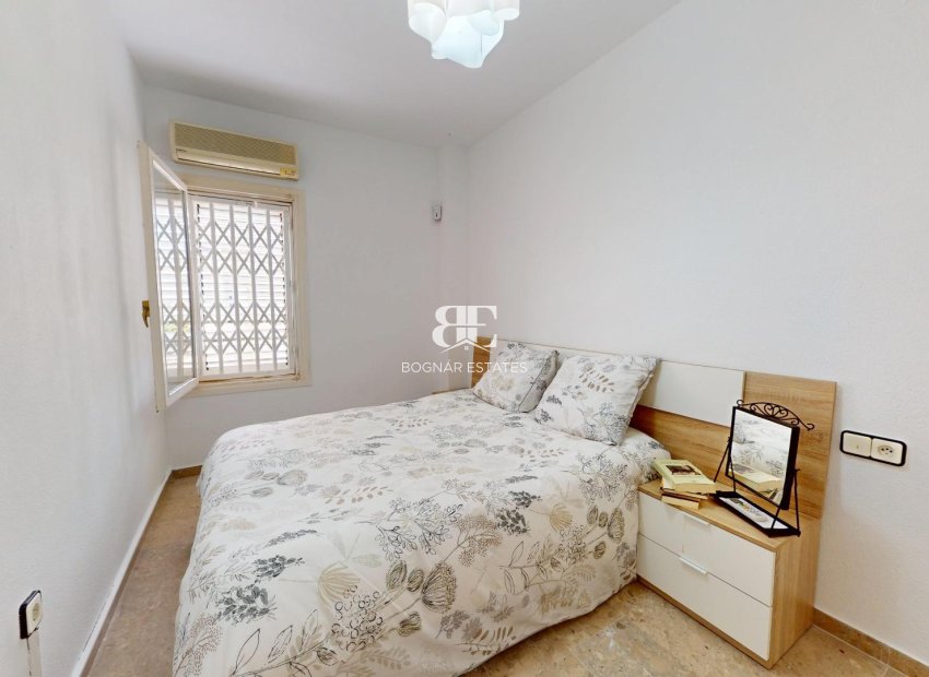 Resale - apartment -
Santa Pola - Playa Lisa