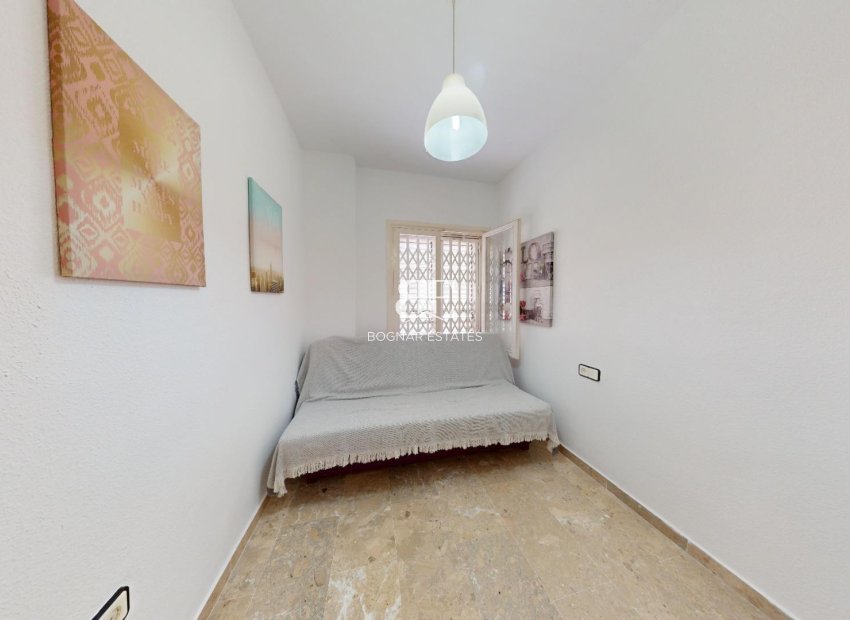 Resale - apartment -
Santa Pola - Playa Lisa