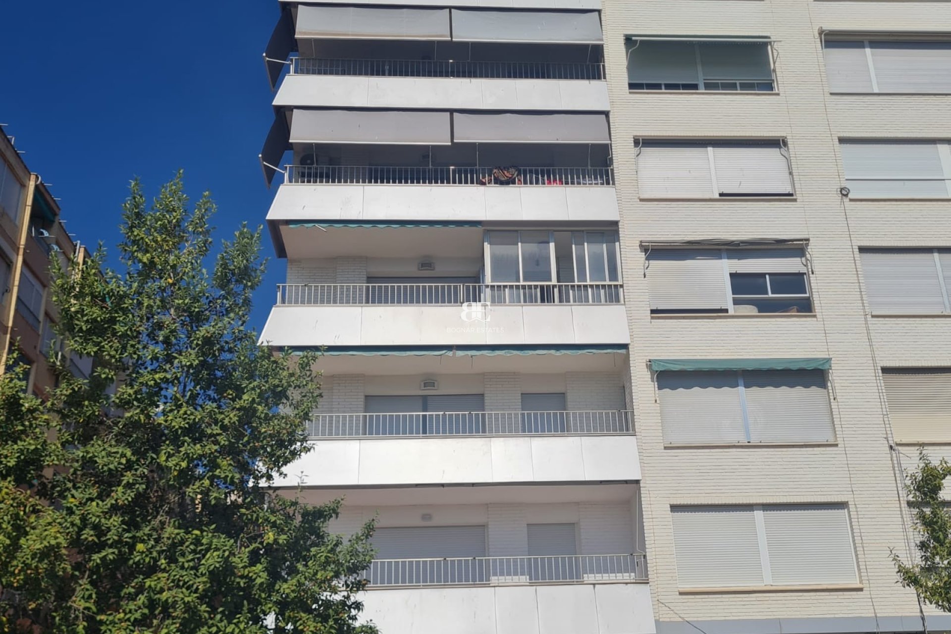 Resale - apartment -
Santa Pola - Puerto
