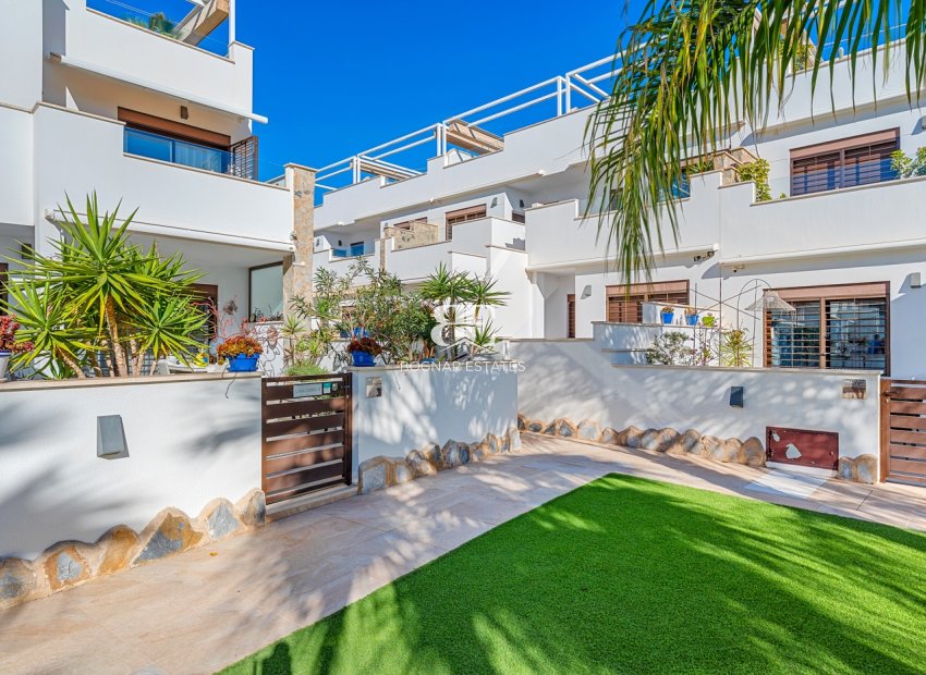 Resale - apartment -
Torre de la Horadada (Alicante) - Spain