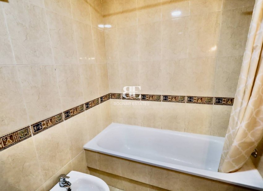 Resale - apartment -
Torrevieja - Aguas Nuevas