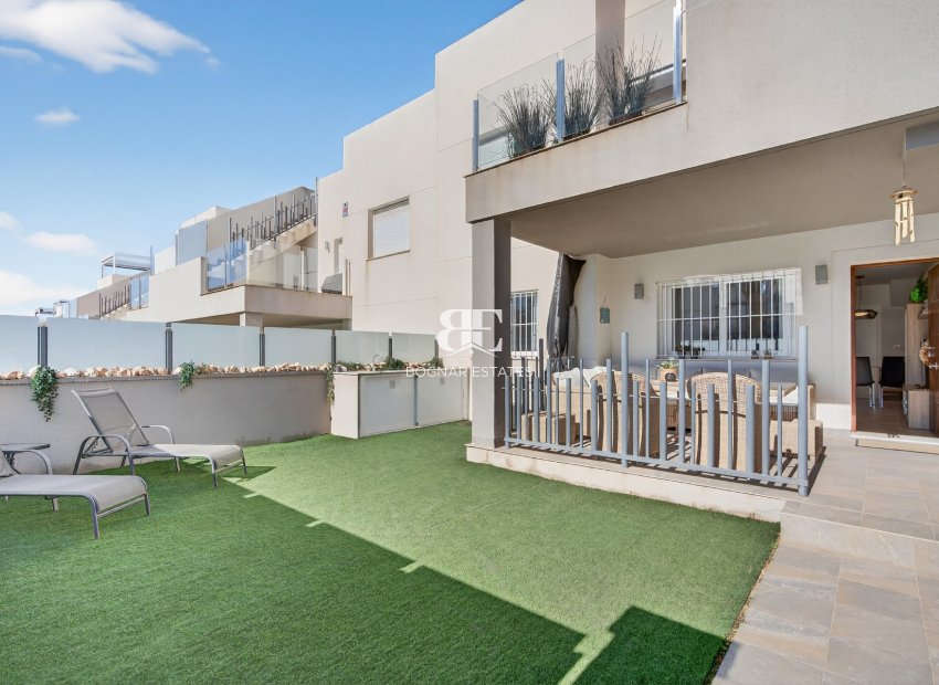 Resale - apartment -
Torrevieja - Aguas Nuevas