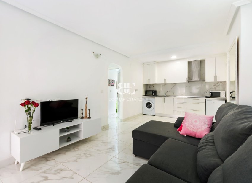 Resale - apartment -
Torrevieja - Center