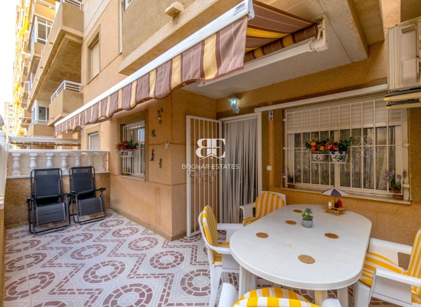 Resale - apartment -
Torrevieja - Center