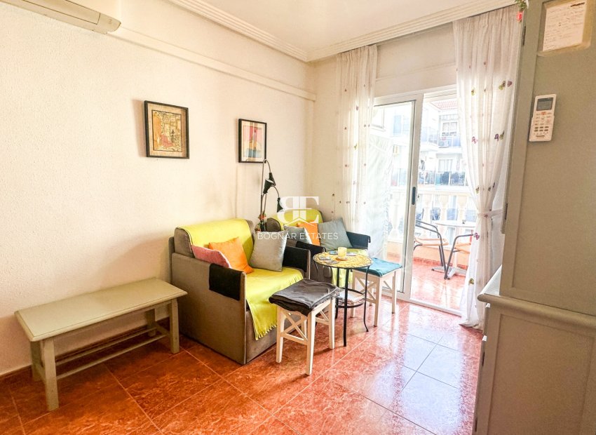 Resale - apartment -
Torrevieja - Center